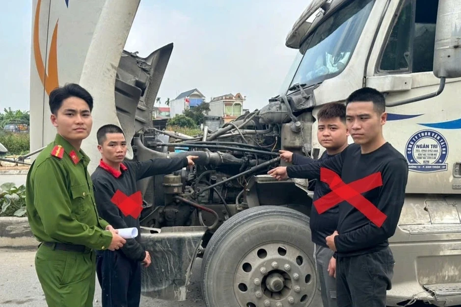 Bắt giữ 3 người trộm hộp đen xe container ở Hải Phòng