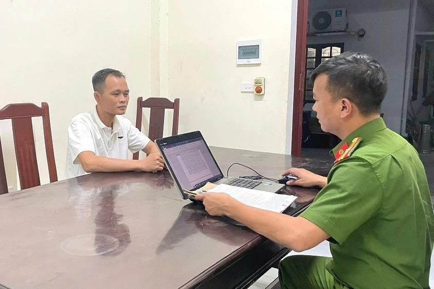 Bắt giữ 6 đối tượng lừa bán phụ nữ ra nước ngoài làm vợ, giải cứu 3 nạn nhân Bắt giữ 6 đối tượng lừa bán phụ nữ ra nước ngoài làm vợ, giải cứu 3 nạn nhân