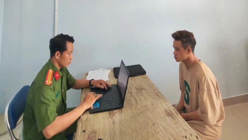 Bắt giữ đối tượng trộm cắp tài sản tại Miếu Bà Chúa Xứ Nguyên Nhung