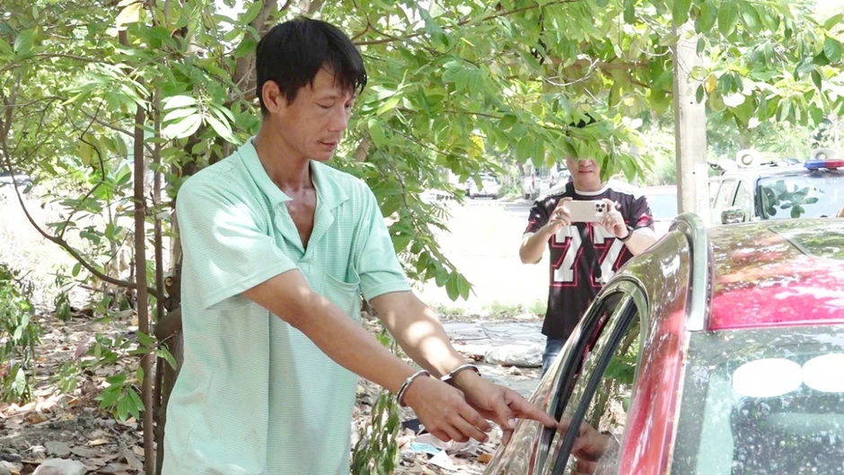 Bắt giữ kẻ đập phá 10 ô tô để trộm tài sản ở Đà Nẵng Bắt giữ kẻ đập phá 10 ô tô để trộm tài sản ở Đà Nẵng