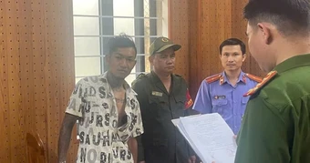 Bắt giữ nam thanh niên cầm dao, đột nhập phòng phụ nữ lúc nửa đêm