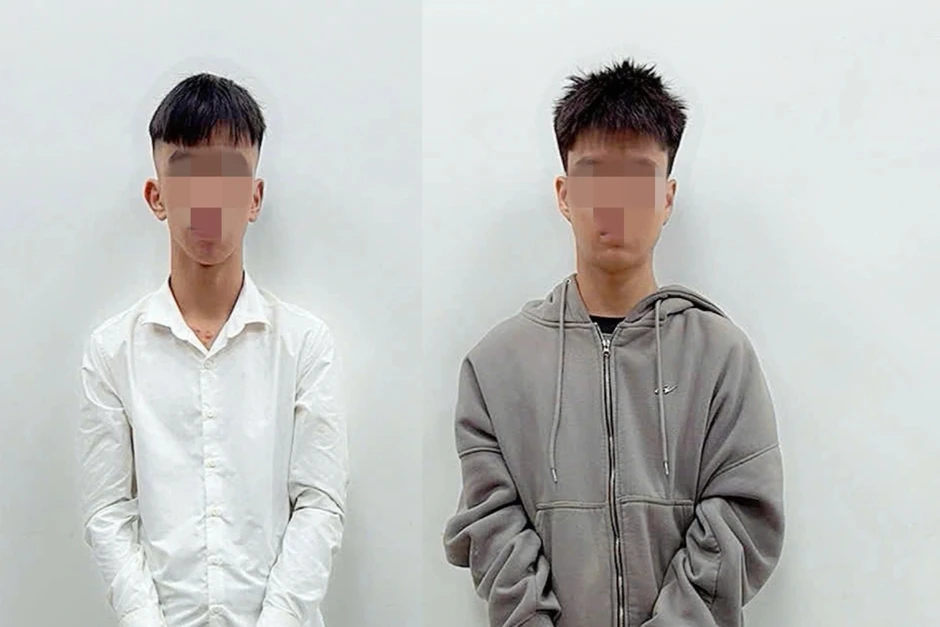Bắt giữ 2 thanh niên giật điện thoại của du khách Nga ở Vũng Tàu Bắt giữ 2 thanh niên giật điện thoại của du khách Nga ở Vũng Tàu