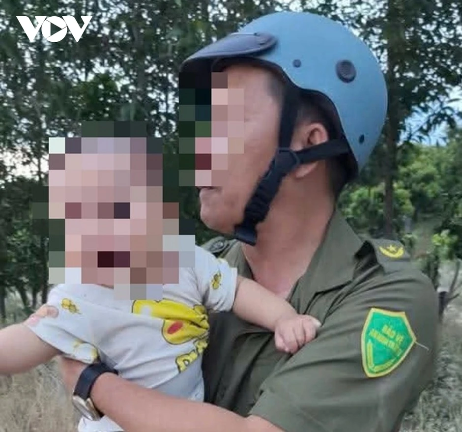Bắt giữ nghi phạm sát hại vợ, ôm con bỏ trốn