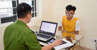Bắt giữ ổ nhóm lửa đảo công nghệ cao xuyên quốc gia