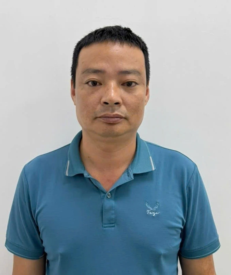 Bắt hai đối tượng giả danh nhà báo để cưỡng đoạt tài sản Bắt hai đối tượng giả danh nhà báo để cưỡng đoạt tài sản