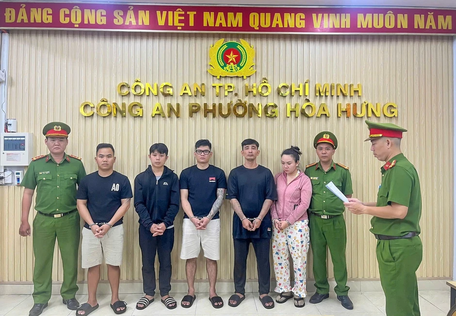 Bắt khẩn cấp 5 đối tượng đánh nhau gây náo loạn đường phố ở TPHCM Bắt khẩn cấp 5 đối tượng đánh nhau gây náo loạn đường phố ở TPHCM