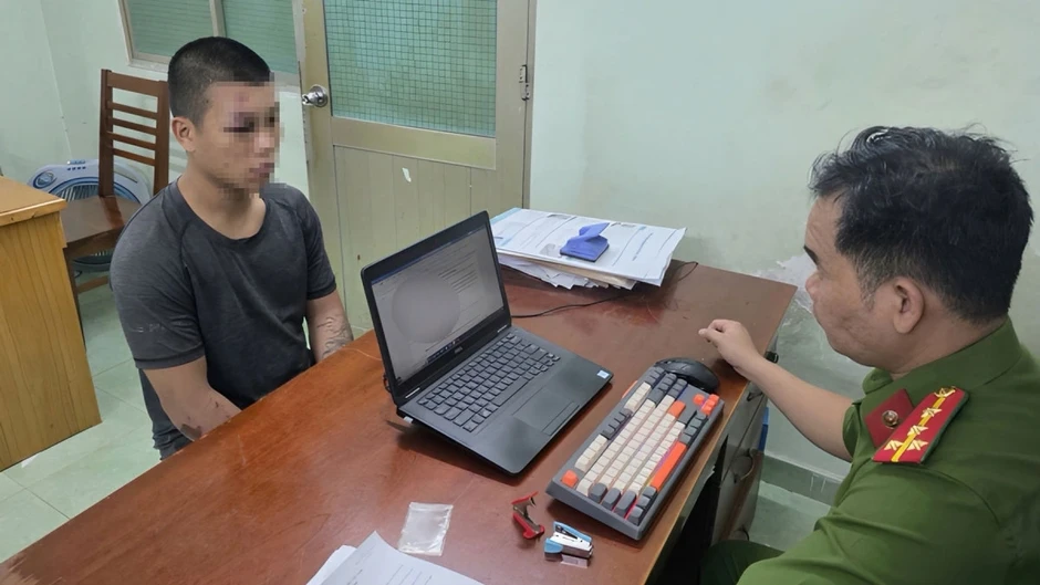 Bắt khẩn cấp đối tượng đánh người can ngăn sau va chạm giao thông ở TP.HCM Bắt khẩn cấp đối tượng đánh người can ngăn sau va chạm giao thông ở TP.HCM
