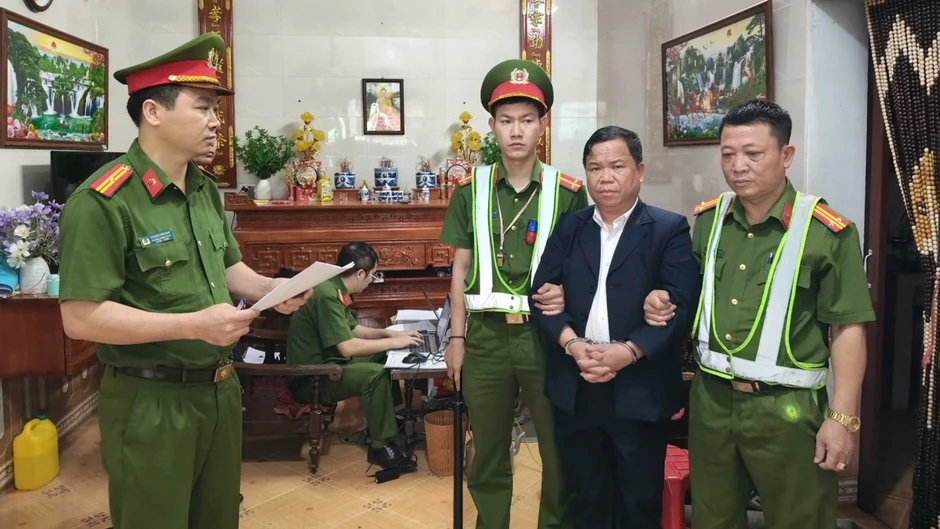 Bắt khẩn cấp đối tượng giả danh luật sư lừa đảo chiếm đoạt tài sản