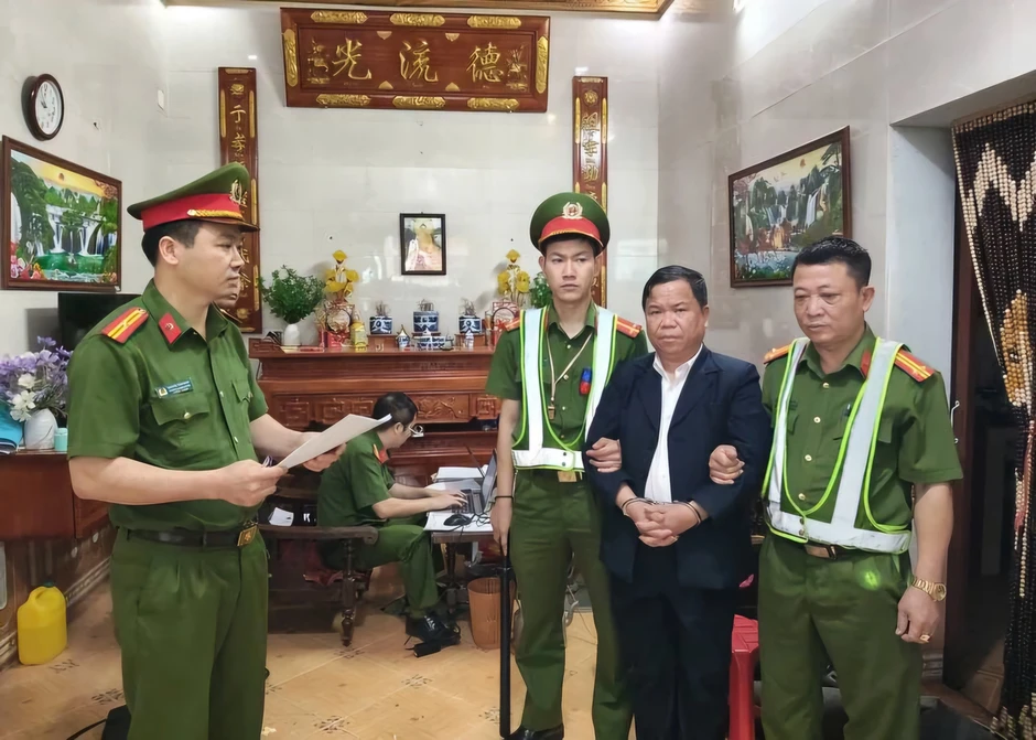 Bắt khẩn cấp kẻ tự nhận là luật sư, lừa đảo chiếm đoạt tài sản Bắt khẩn cấp kẻ tự nhận là luật sư, lừa đảo chiếm đoạt tài sản