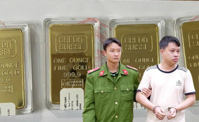Bắt khẩn cấp Phạm Anh Tiến SN 1992 liên quan 13 lượng vàng giả dán chữ 'Kho bạc Nhà nước' Bắt khẩn cấp Phạm Anh Tiến SN 1992 liên quan 13 lượng vàng giả dán chữ 'Kho bạc Nhà nước'