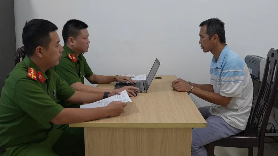 Bắt môi giới bất động sản Nguyễn Văn Chung SN 1984 Bắt môi giới bất động sản Nguyễn Văn Chung SN 1984