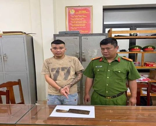 Bắt nghi phạm chém nhiều người ở Phú Thọ rồi bỏ trốn Bắt nghi phạm chém nhiều người ở Phú Thọ rồi bỏ trốn