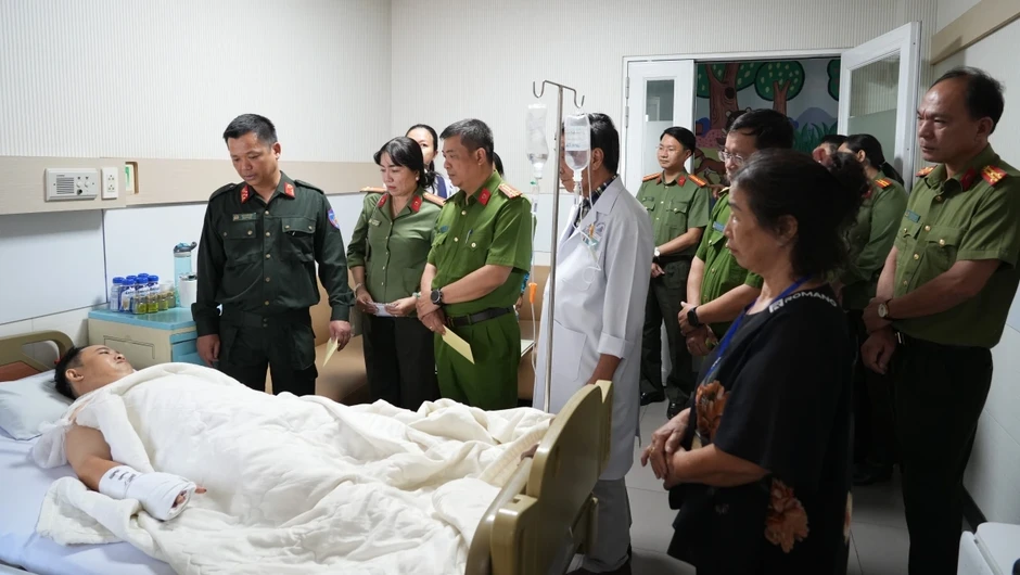 Bắt nghi phạm đâm trọng thương thiếu tá công an ở Mũi Né Bắt nghi phạm đâm trọng thương thiếu tá công an ở Mũi Né