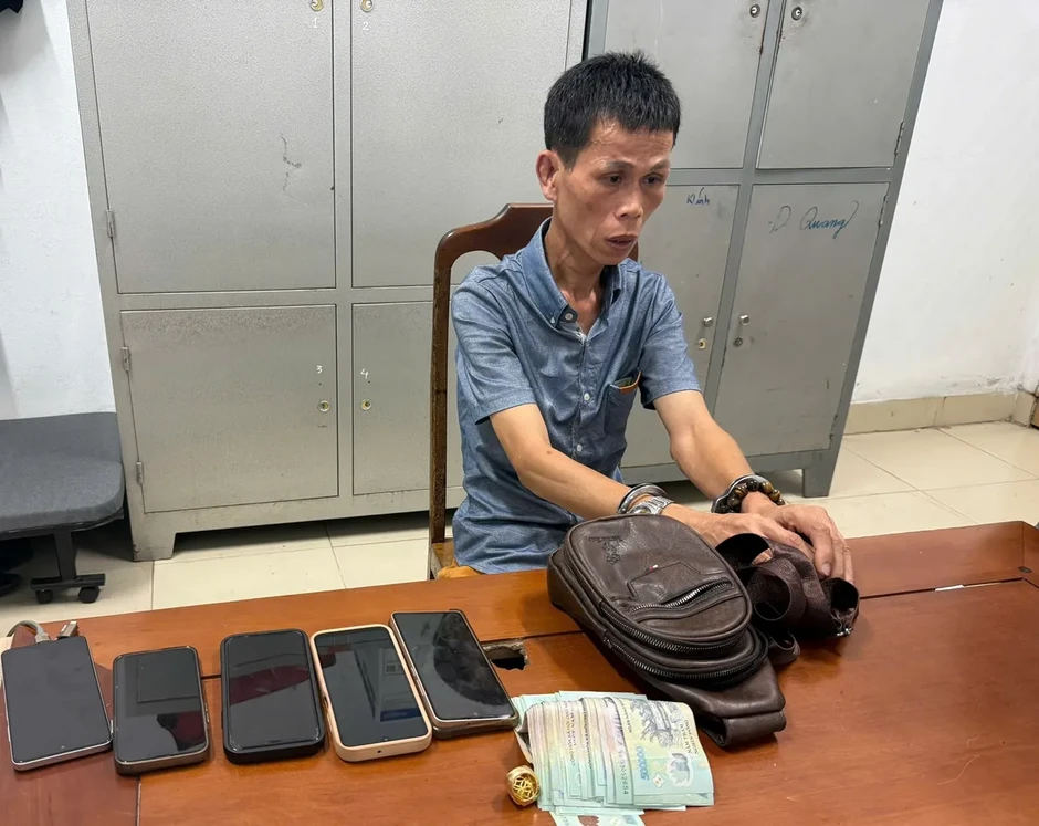 Bắt nghi phạm trộm hàng loạt tài sản của du khách ở Đà Nẵng Bắt nghi phạm trộm hàng loạt tài sản của du khách ở Đà Nẵng