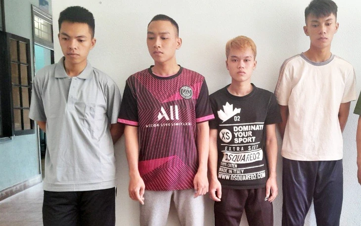 Bắt người đàn ông trộm tiền công đức tại Ninh Bình Bắt người đàn ông trộm tiền công đức tại Ninh Bình