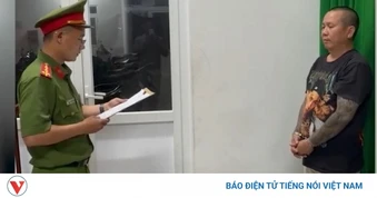Bắt người nhận 500 triệu đồng lừa "chạy án" cá độ bóng đá