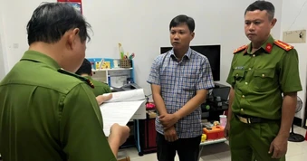 Bắt nhân viên đăng kiểm Ngô Lê Trí Cường SN 1983