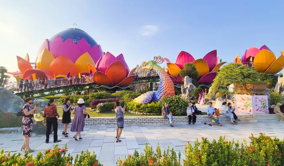 Bắt nhiều đối tượng dàn cảnh cướp giật tài sản tại Tân Huê Viên (Cần Thơ) Bắt nhiều đối tượng dàn cảnh cướp giật tài sản tại Tân Huê Viên (Cần Thơ)