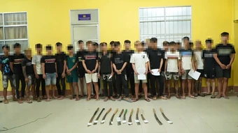 Bắt nhóm đối tượng dùng dao tự chế gây rối trật tự công cộng