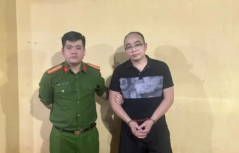 Bắt nhóm núp bóng công ty công nghệ tiếp tay cho trang cờ bạc Bắt nhóm núp bóng công ty công nghệ tiếp tay cho trang cờ bạc