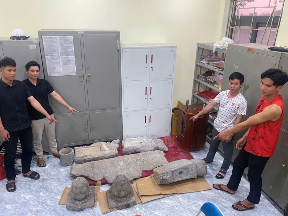 Bắt nhóm thanh niên trộm cắp cổ vật tại Chùa Nôm Bắt nhóm thanh niên trộm cắp cổ vật tại Chùa Nôm