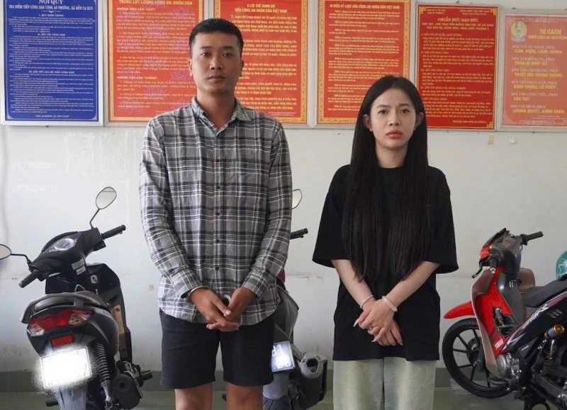 Bắt quả tang nhóm thanh niên tụ tập “bay lắc tập thể