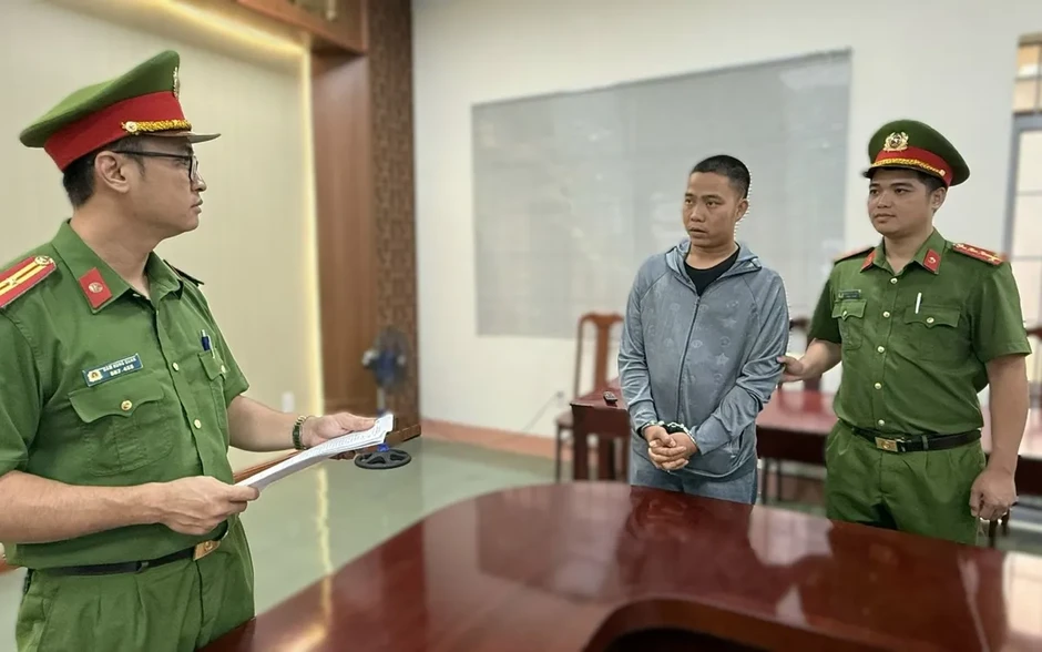 Bắt tài xế xe tải vượt ẩu cán một nữ sinh tử vong Bắt tài xế xe tải vượt ẩu cán một nữ sinh tử vong