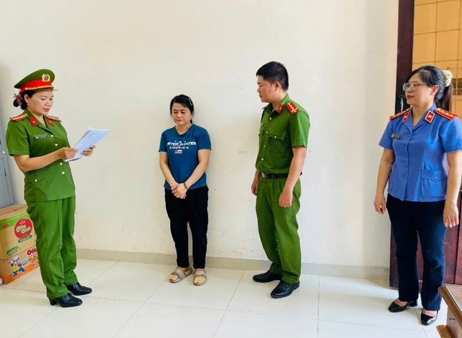 Bắt tạm giam chủ hụi lừa đảo chiếm đoạt hơn 14 tỷ đồng tại Đắk Lắk Bắt tạm giam chủ hụi lừa đảo chiếm đoạt hơn 14 tỷ đồng tại Đắk Lắk