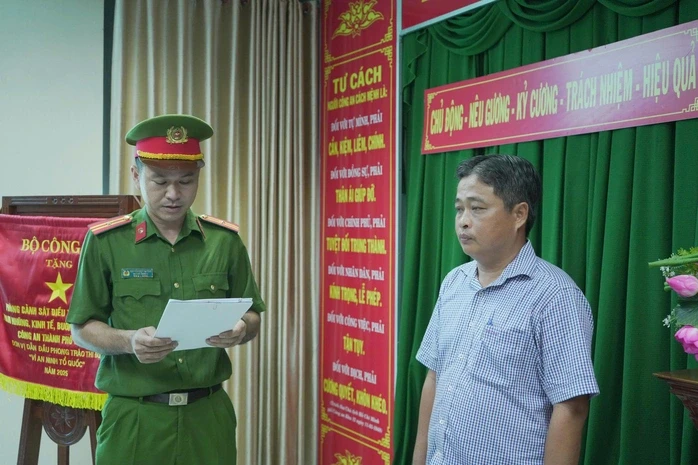 Bắt tạm giam cựu Trưởng Ban Tổ chức Tỉnh ủy Sóc Trăng cũ Bắt tạm giam cựu Trưởng Ban Tổ chức Tỉnh ủy Sóc Trăng cũ