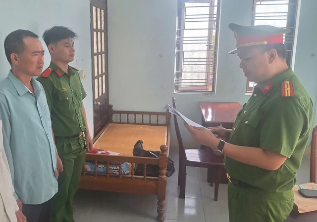 Bắt tạm giam Đỗ Minh SN 1982