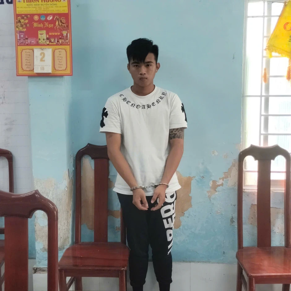 Bắt tạm giam đối tượng dâm ô 15 học sinh Bắt tạm giam đối tượng dâm ô 15 học sinh