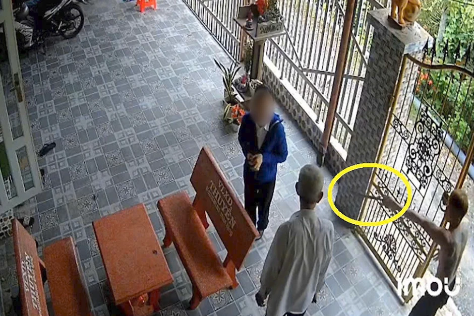 Bắt tạm giam đối tượng nhốt, dọa chém thẩm phán và thư ký tòa án Bắt tạm giam đối tượng nhốt, dọa chém thẩm phán và thư ký tòa án