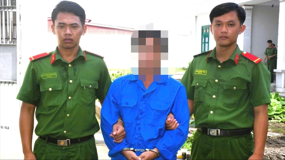Bắt tạm giam kẻ có hành vi loạn luân với con ruột Bắt tạm giam kẻ có hành vi loạn luân với con ruột