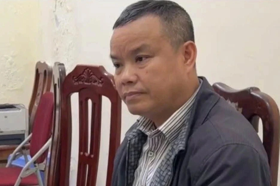 Bắt tạm giam Lê Anh Hùng vì tuyên truyền chống phá Nhà nước Bắt tạm giam Lê Anh Hùng vì tuyên truyền chống phá Nhà nước