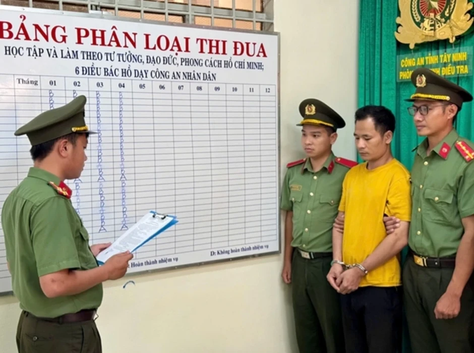 Bắt tạm giam người đàn ông 2 lần xuất cảnh trái phép sang Campuchia Bắt tạm giam người đàn ông 2 lần xuất cảnh trái phép sang Campuchia