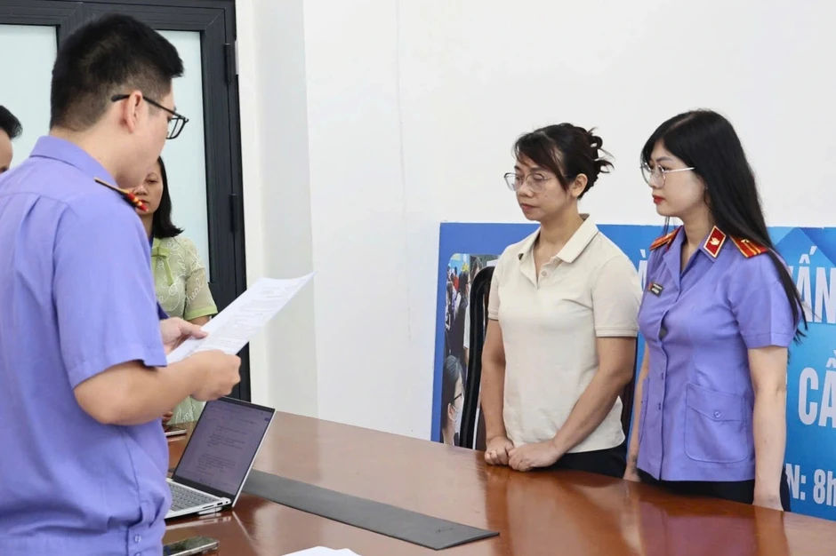 Bắt tạm giam nguyên kiểm sát viên VKSND Hà Nội Bắt tạm giam nguyên kiểm sát viên VKSND Hà Nội