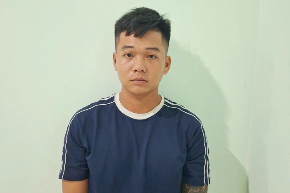 Bắt thanh niên bị truy nã vì giao cấu với bé gái 14 tuổi ở Tây Ninh Bắt thanh niên bị truy nã vì giao cấu với bé gái 14 tuổi ở Tây Ninh