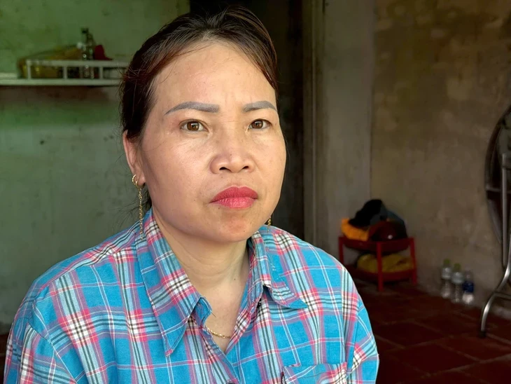 Bé trai đá bóng ra đường làm chết người, ai chịu trách nhiệm?