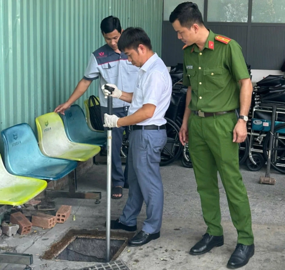 Bệnh viện quốc tế bị bắt quả tang xả thải chưa xử lý ra môi trường Bệnh viện quốc tế bị bắt quả tang xả thải chưa xử lý ra môi trường