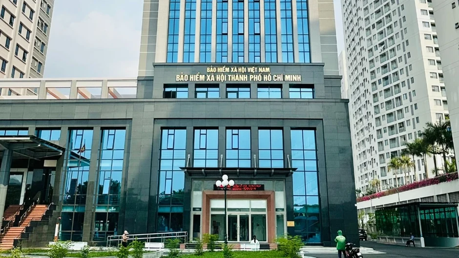 BHXH TP.HCM kiến nghị khẩn trương cấp BHYT cho 7.649 người dân phường Phú Thọ Hòa BHXH TP.HCM kiến nghị khẩn trương cấp BHYT cho 7.649 người dân phường Phú Thọ Hòa