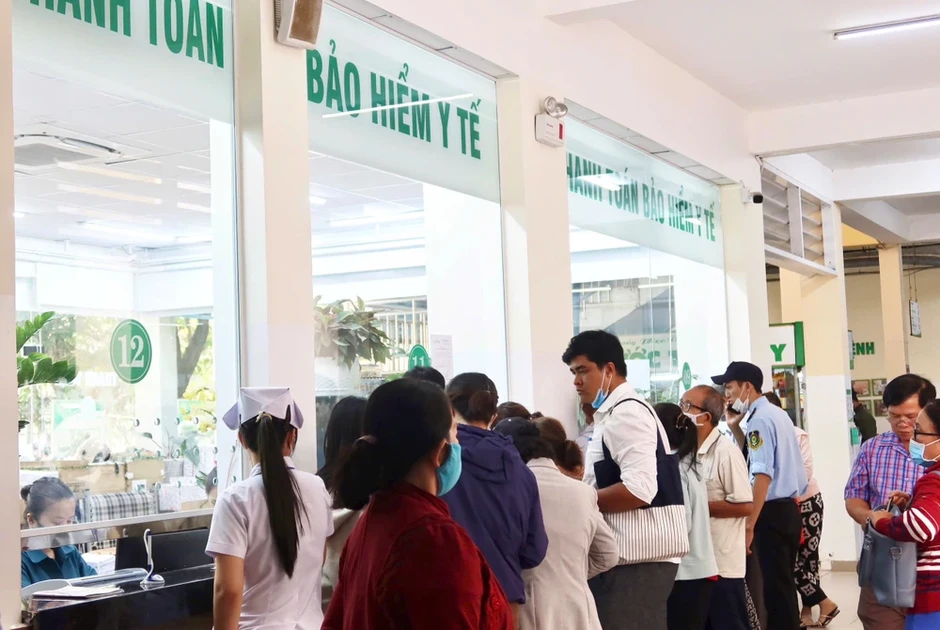 BHXH TP.HCM kiến nghị khẩn trương cấp BHYT cho 7.649 người dân phường Phú Thọ Hòa BHXH TP.HCM kiến nghị khẩn trương cấp BHYT cho 7.649 người dân phường Phú Thọ Hòa