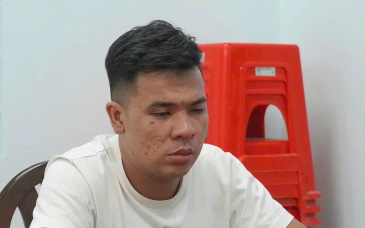 Bị bắt vì nhận 18 người nước ngoài cư trú, lao động bất hợp pháp Bị bắt vì nhận 18 người nước ngoài cư trú, lao động bất hợp pháp