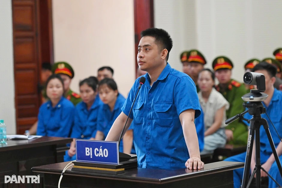 Bị cáo Bùi Đình Khánh gửi lời chia buồn gia đình liệt sỹ Nguyễn Đăng Khải Bị cáo Bùi Đình Khánh gửi lời chia buồn gia đình liệt sỹ Nguyễn Đăng Khải