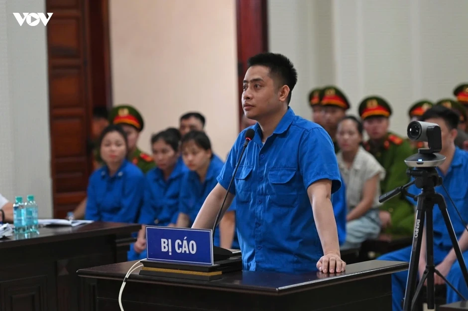 Bị cáo Bùi Đình Khánh nói gì khi các bị hại không yêu cầu bồi thường? Bị cáo Bùi Đình Khánh nói gì khi các bị hại không yêu cầu bồi thường?