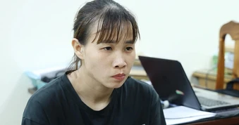 Bị dàn cảnh cướp tiền khi theo bạn gái mới quen vào nhà nghỉ tâm sự