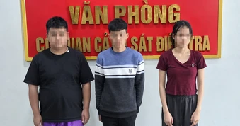 Bị đòi lại xe mượn, thiếu niên rủ đồng bọn vác kiếm truy đuổi, cướp tài sản