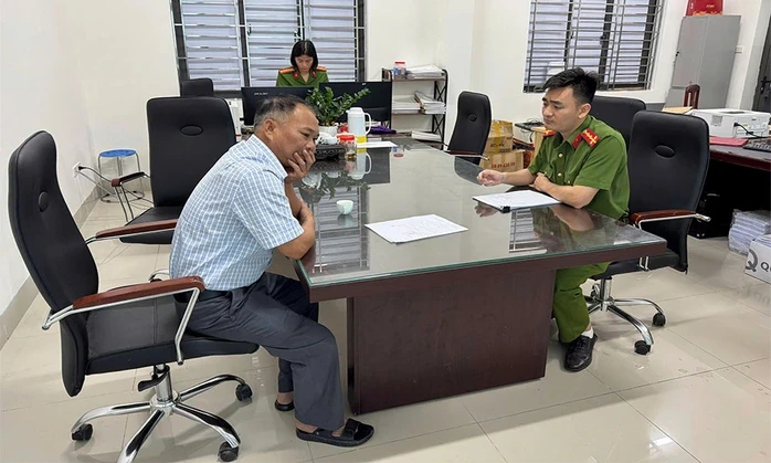 Bị khởi tố vì gửi 31 đơn tố cáo có nội dung vu khống người khác Bị khởi tố vì gửi 31 đơn tố cáo có nội dung vu khống người khác