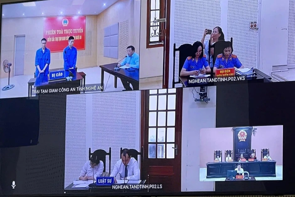 Bí mật trên chuyến xe từ Lào vào Việt Nam Bí mật trên chuyến xe từ Lào vào Việt Nam