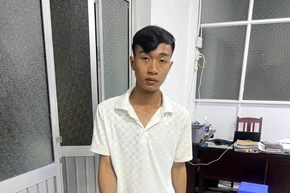 Bị nói xấu, thanh niên mang dao đi tìm đối thủ Bị nói xấu, thanh niên mang dao đi tìm đối thủ