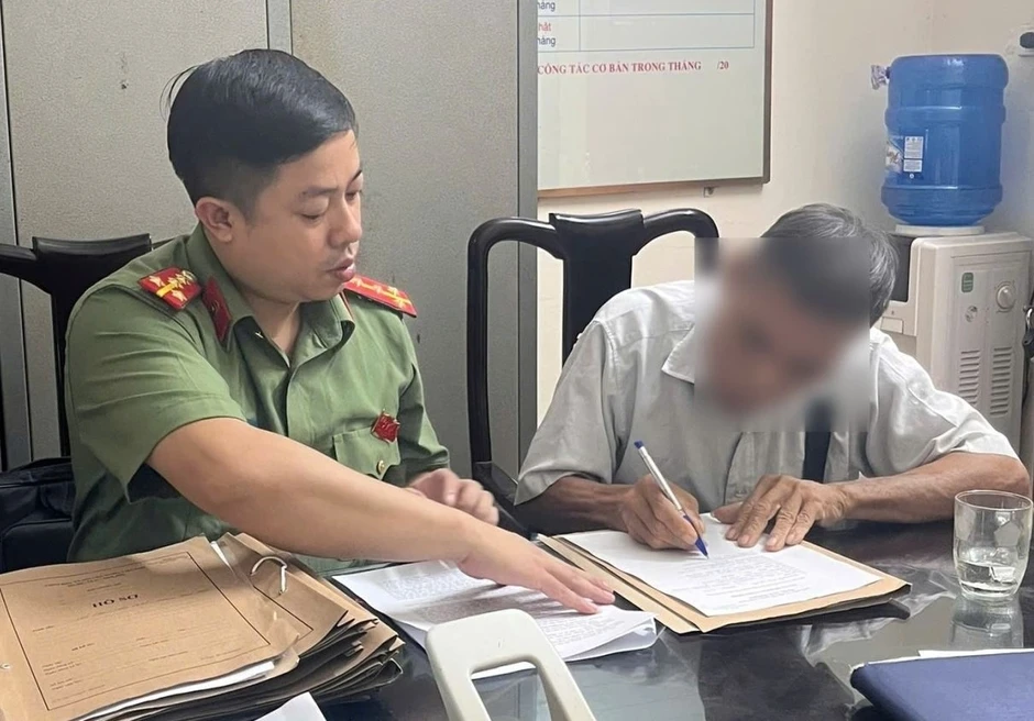 Bị phạt 12,5 triệu đồng vì bình luận cổ súy hành vi cho vay lãi nặng Bị phạt 12,5 triệu đồng vì bình luận cổ súy hành vi cho vay lãi nặng